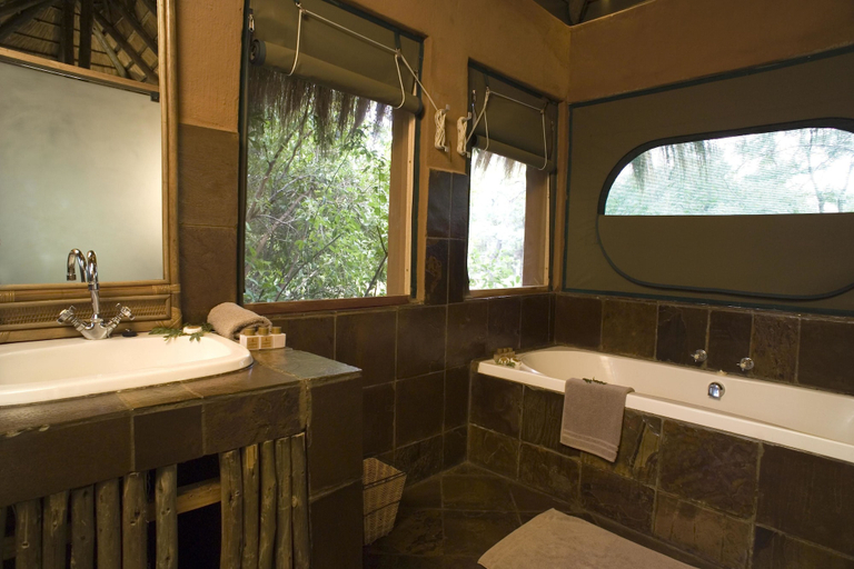 Bathroom 4, Entabeni Mountain Lodges, Waterberg