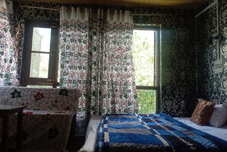 Bedroom 5, Goroomgo Fiza Guest House Pahalgam, Anantnag
