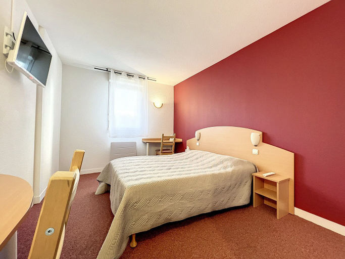 Bedroom 3, Val Hôtel, Yvelines