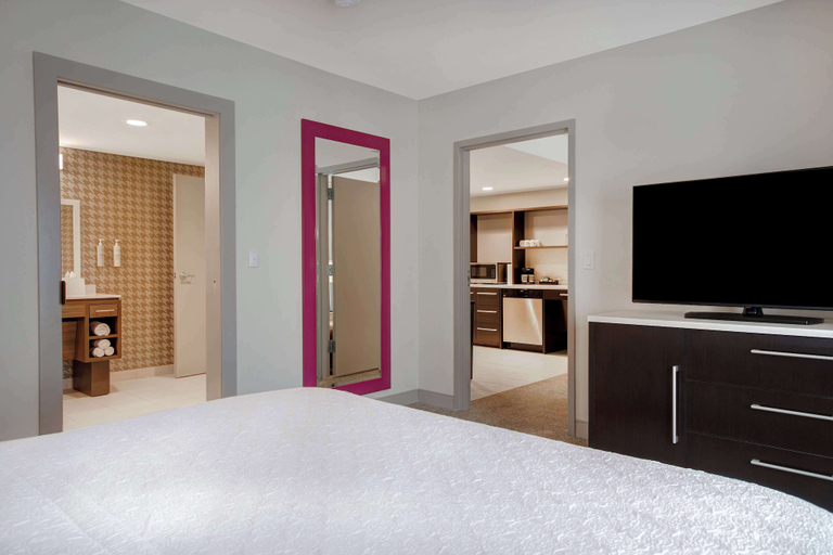 Bedroom 2, Home2 Suites by Hilton Suites Marysville, Snohomish
