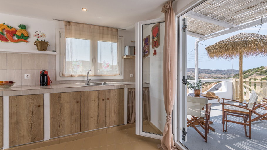 Others 5, Vouno Country Studio, South Aegean