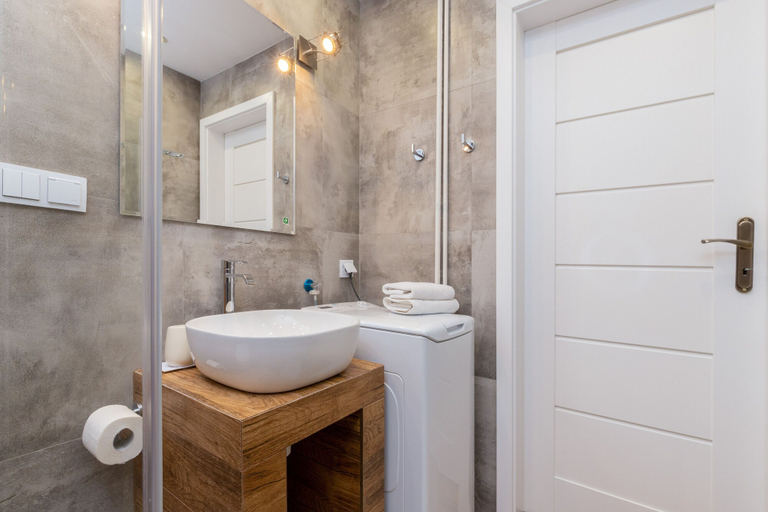 Bathroom 4, Skwer Kościuszki Apartment by Renters, Gdynia