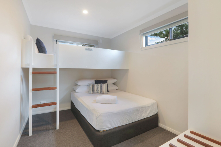 Bedroom 2, Reflections Forster Beach - Holiday Park, Great Lakes