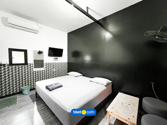 Bedroom 16