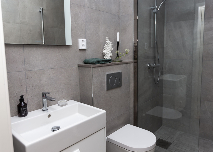 Bathroom 4, Halltorp Townhouse, Borgholm