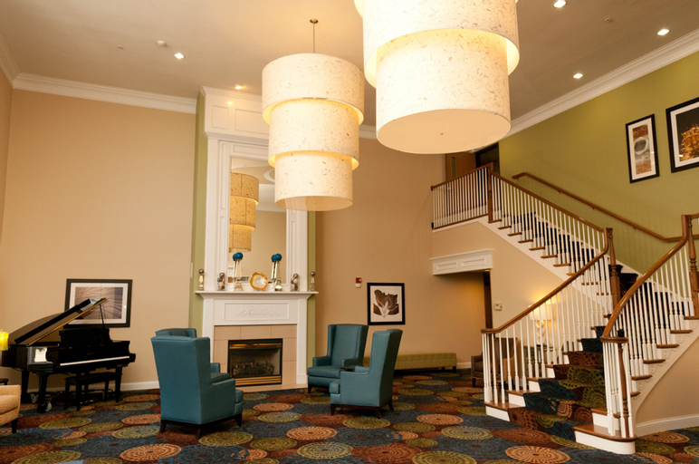 Exterior & Views 4, Holiday Inn Express & Suites Bloomington - Normal, McLean