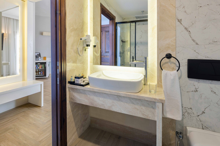 Bathroom 5, Elite Hotel Yalıkavak, Bodrum