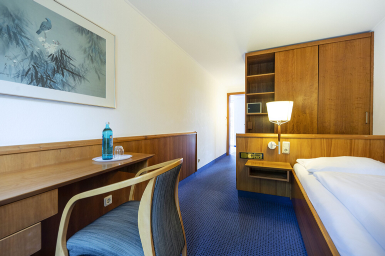 Bedroom 14