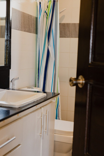 Bathroom 5, Amami Beach Resort, Abra de Ilog