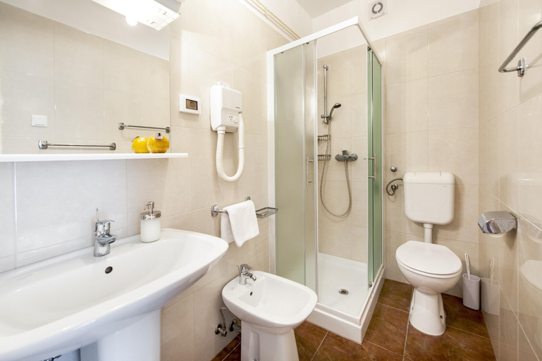 Bathroom 3, Apartments Magnolia, Rovinj
