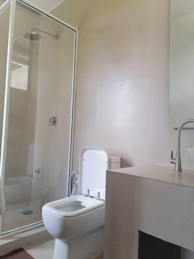 Bathroom 5, Kuwa Zanzibar, Kaskazini 'B'