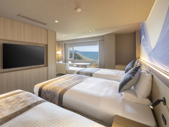 Bedroom 4, Irago Ocean Resort, Tahara