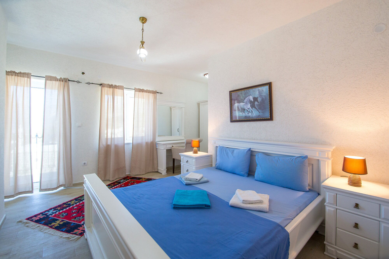 Bedroom 3, Olive Resort