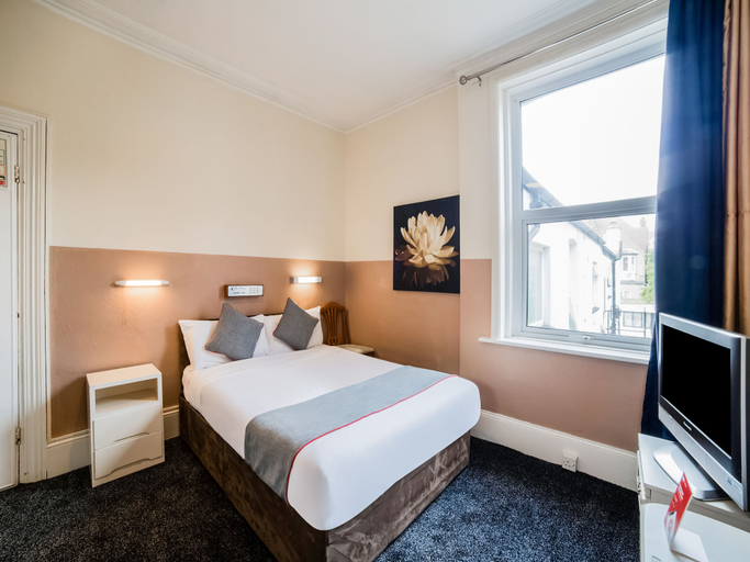 Bedroom 3, Devine Beach Hotel, Westcliff Southend-On-Sea, Southend-on-Sea