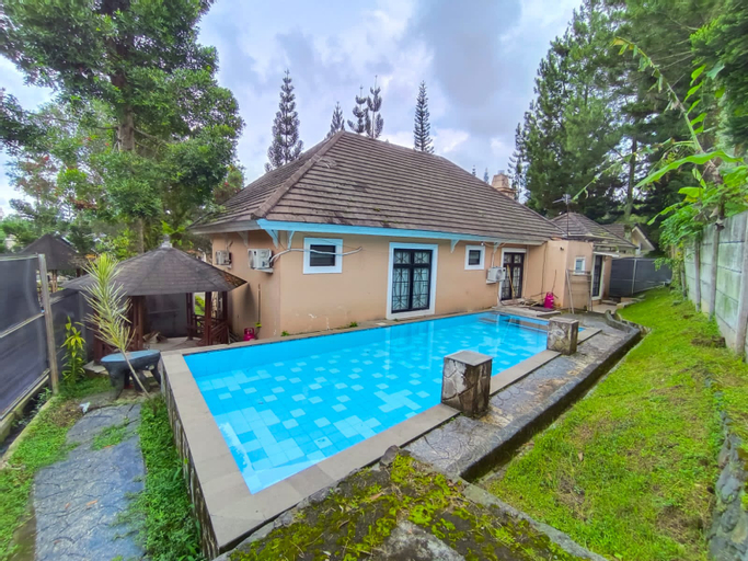 Sport & Beauty 1, Villa Kota Bunga A8-01 - 3BR with Pool by Zahra Al-Jazeerah, Bogor
