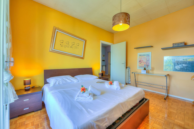 Bedroom 4, Easy Panorama Apartment Stresa Hill, Verbano-Cusio-Ossola