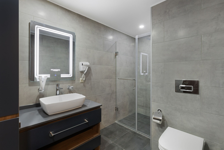 Bathroom 4, Wyn Residences Batumi, Batumi