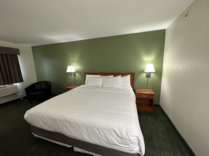 Bedroom 4, Sleep Inn & Suites – Oxford – University Area, Butler