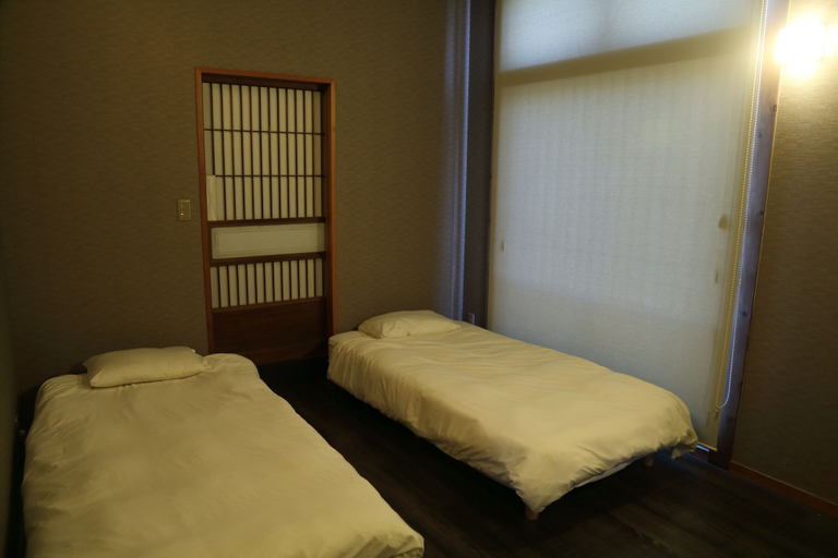 Bedroom 4, HOSTEL Co-EDO, Katori