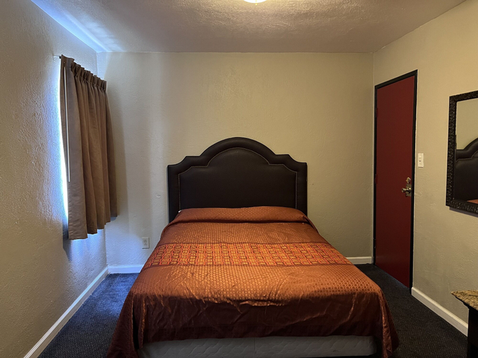 Bedroom 1, Miller Hotel, Los Angeles