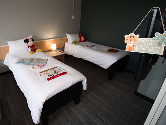Bedroom 3, ibis Chartres Ouest Luce, Eure-et-Loir