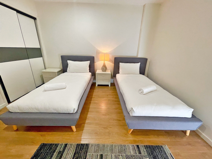 Bedroom 6