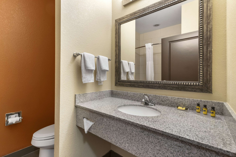 Bathroom 5, Best Western Plus Longhorn Inn & Suites, Caldwell