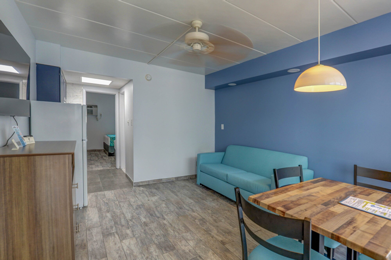 Dining Room 14