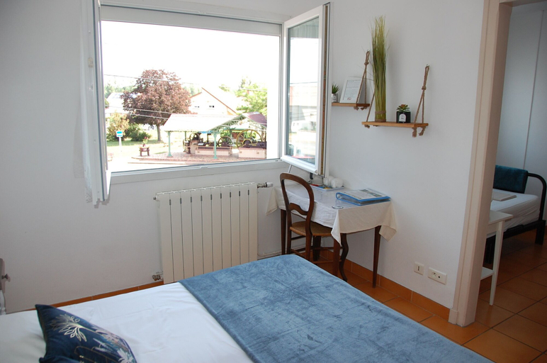 Bedroom 4, Le Pont de la Loire, Saône-et-Loire
