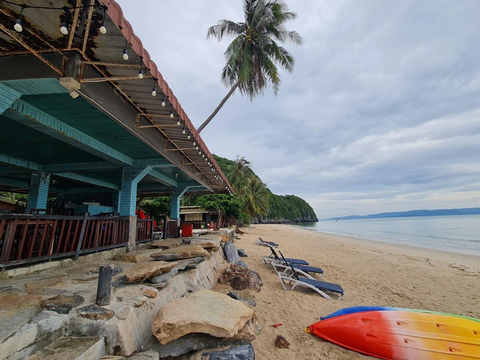 Exterior & Views 5, Needa Rock Resort, Khanom