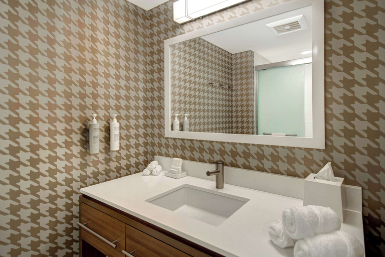 Bathroom 3, Home2 Suites by Hilton Suites Marysville, Snohomish