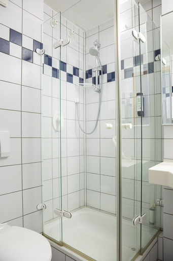 Bathroom 5