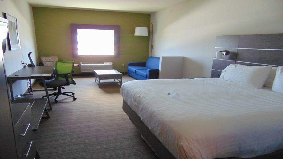 Bedroom 5, Holiday Inn Express & Suites BOYNTON BEACH WEST by IHG, Palm Beach