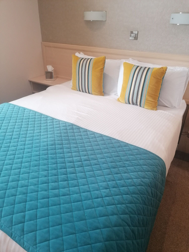Bedroom 3, The Lodge Hotel, Causeway Coast and Glens