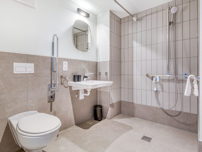 Bathroom 3