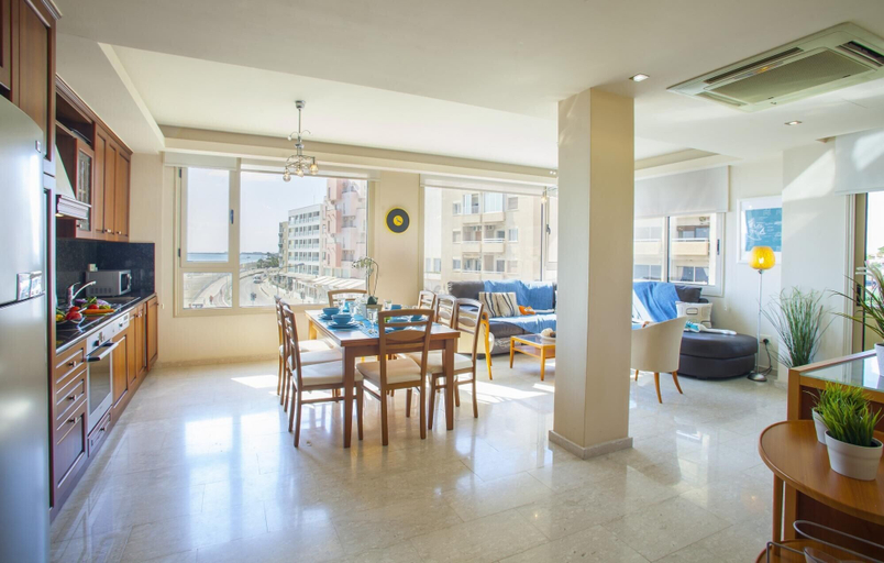 Room 4, Mackenzie Eftyhia Beachfront Suite, Larnaca