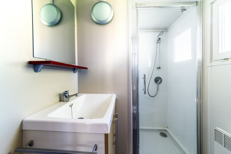 Bathroom 4, Camping de Pujol, Pyrénées-Orientales