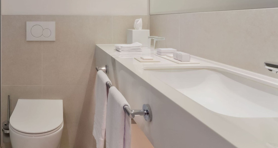 Bathroom 5, Bluesun Hotel Borak, Bol