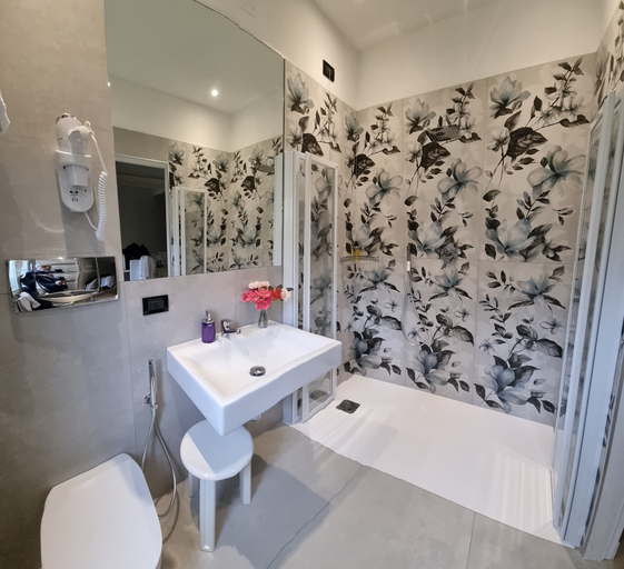 Bathroom, Charly Hotel, Milano