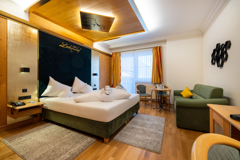 Bedroom 3, Schlosshotel Lacknerhof, Sankt Johann im Pongau
