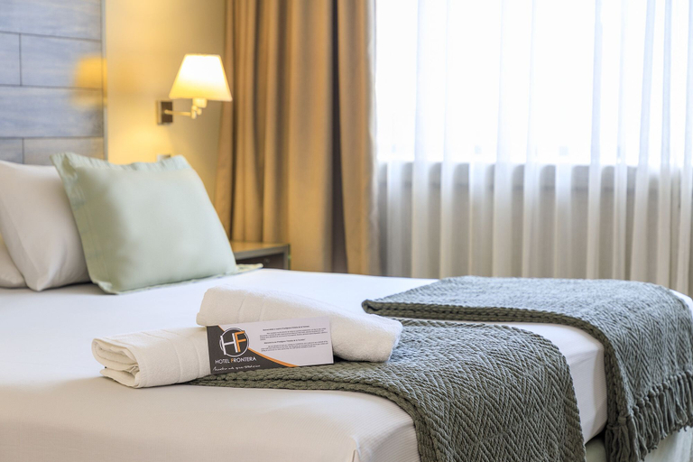 Bedroom 3, Hotel Frontera Plaza, Cautín