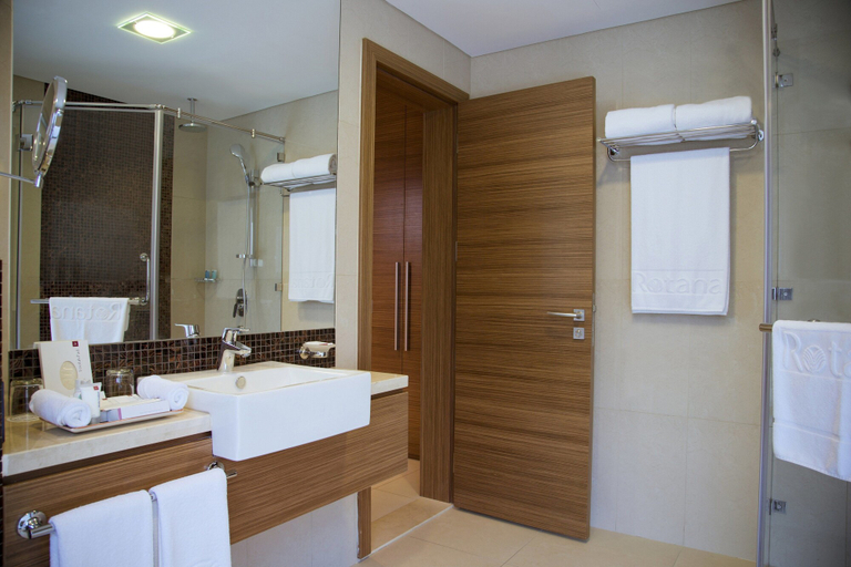 Bathroom 5, Majestic Arjaan by Rotana, Muharraq