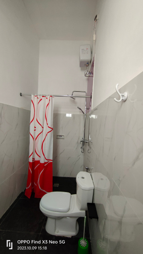 Bathroom 3, Jatisela Homestay, Lombok