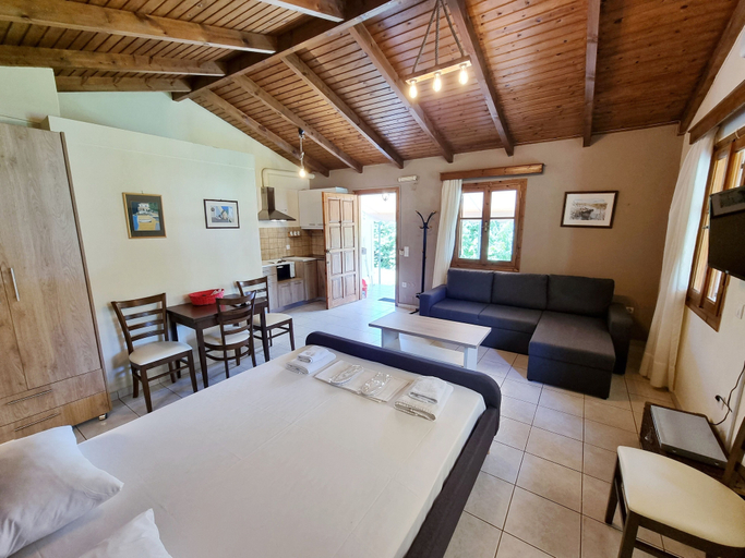 Bedroom 3, Alexaria Holidays Apartments, Ionian Islands