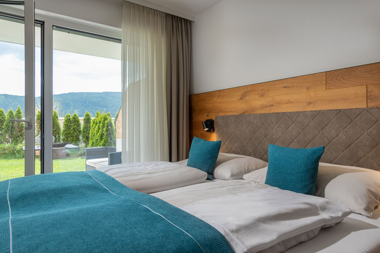 Bedroom 2, AlpenParks Hotel & Apartment Carpe Solem, Tamsweg
