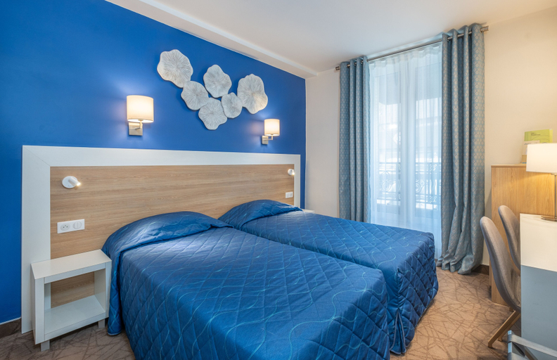 Bedroom 3, Hôtel Terminus Montparnasse, Paris