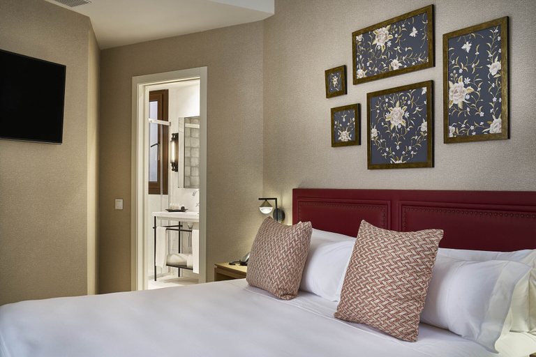Bedroom 4, Hotel Vincci Molviedro Suites Apartments, Sevilla
