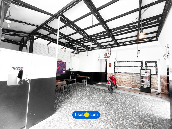 Public Area 20