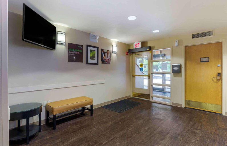 Public Area 2, Extended Stay America Suites Boston Woburn, Middlesex