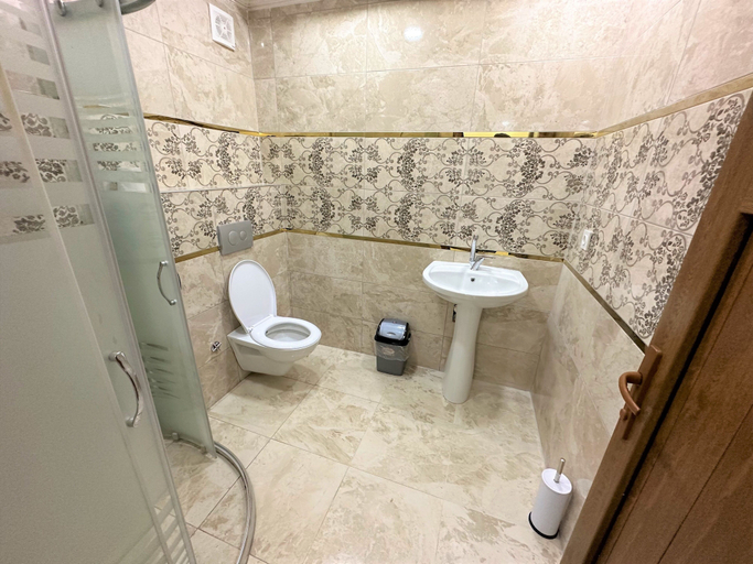 Bathroom 5, Cerrahpasa Apart Hotel, Merkez
